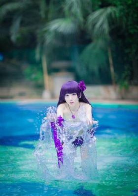女大学沙龙